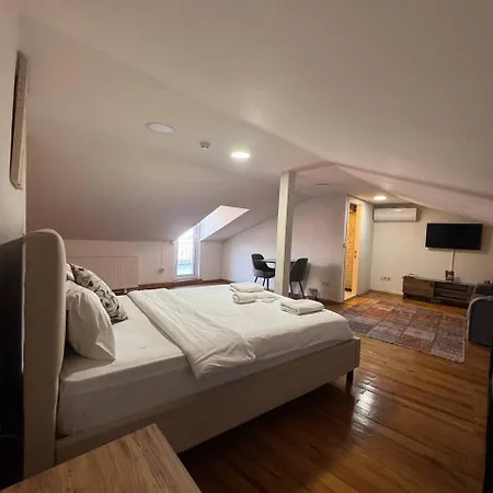 Gen Hotel